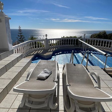 Villa Ladera Panorama - Private Heated Pool Нерха Екстериор снимка